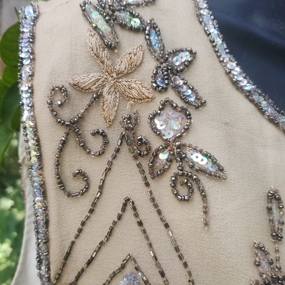Papell Boutique Beige Beaded Sequin Top - Picture 5 of 7